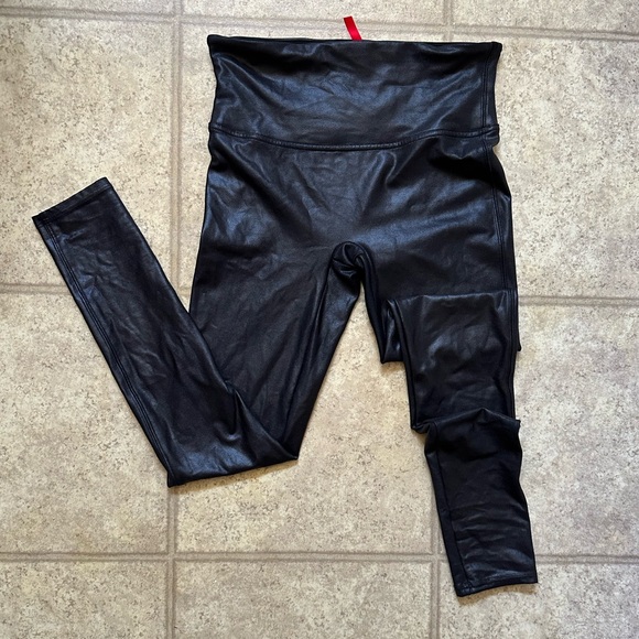 SPANX Faux Leather Leggings - Picture 2 of 4